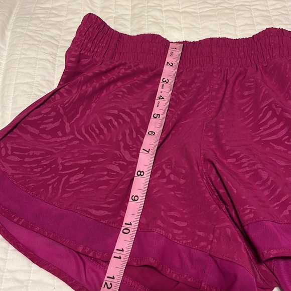 Athleta pink mid rise shorts size medium - Picture 2 of 8